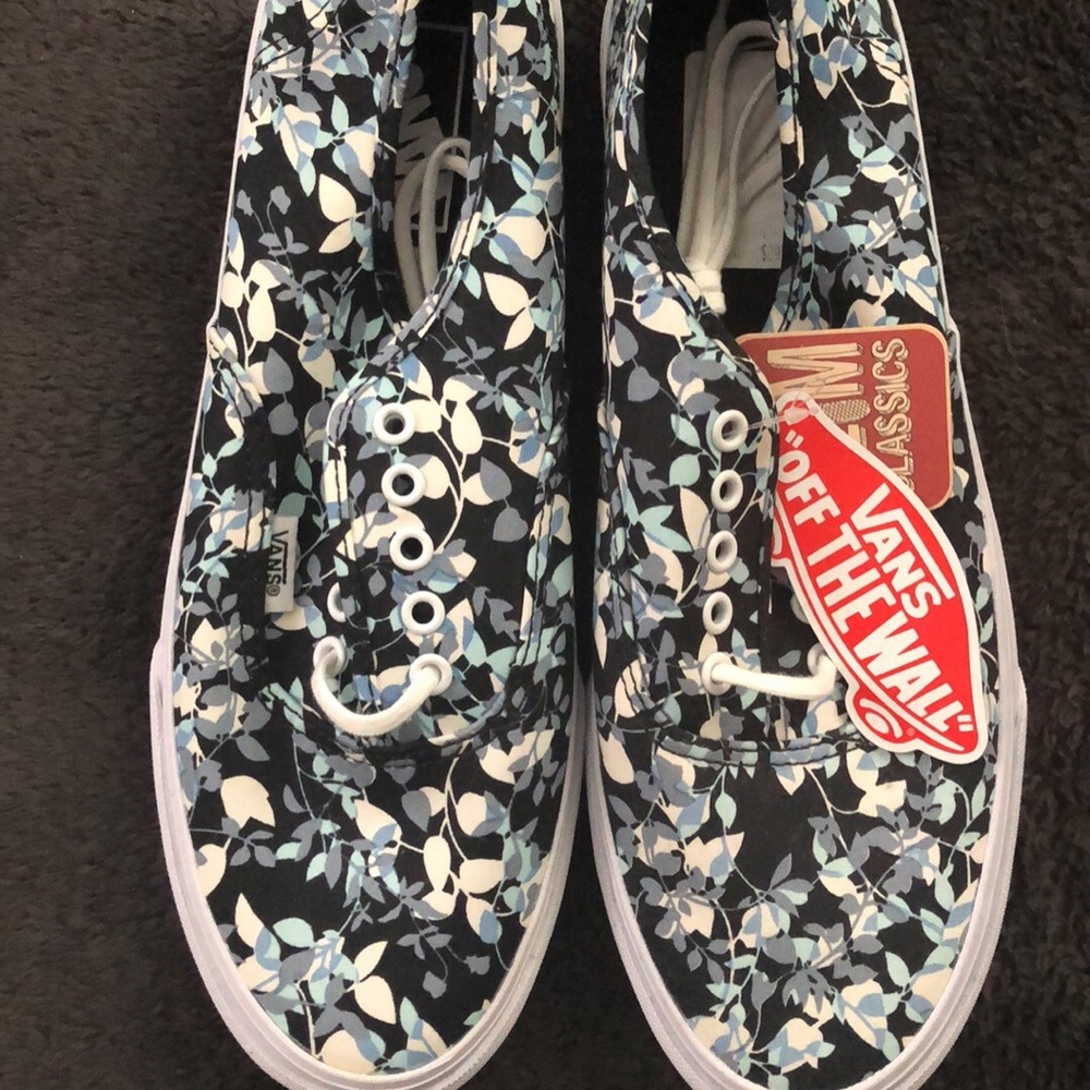 Brand new pair of vans